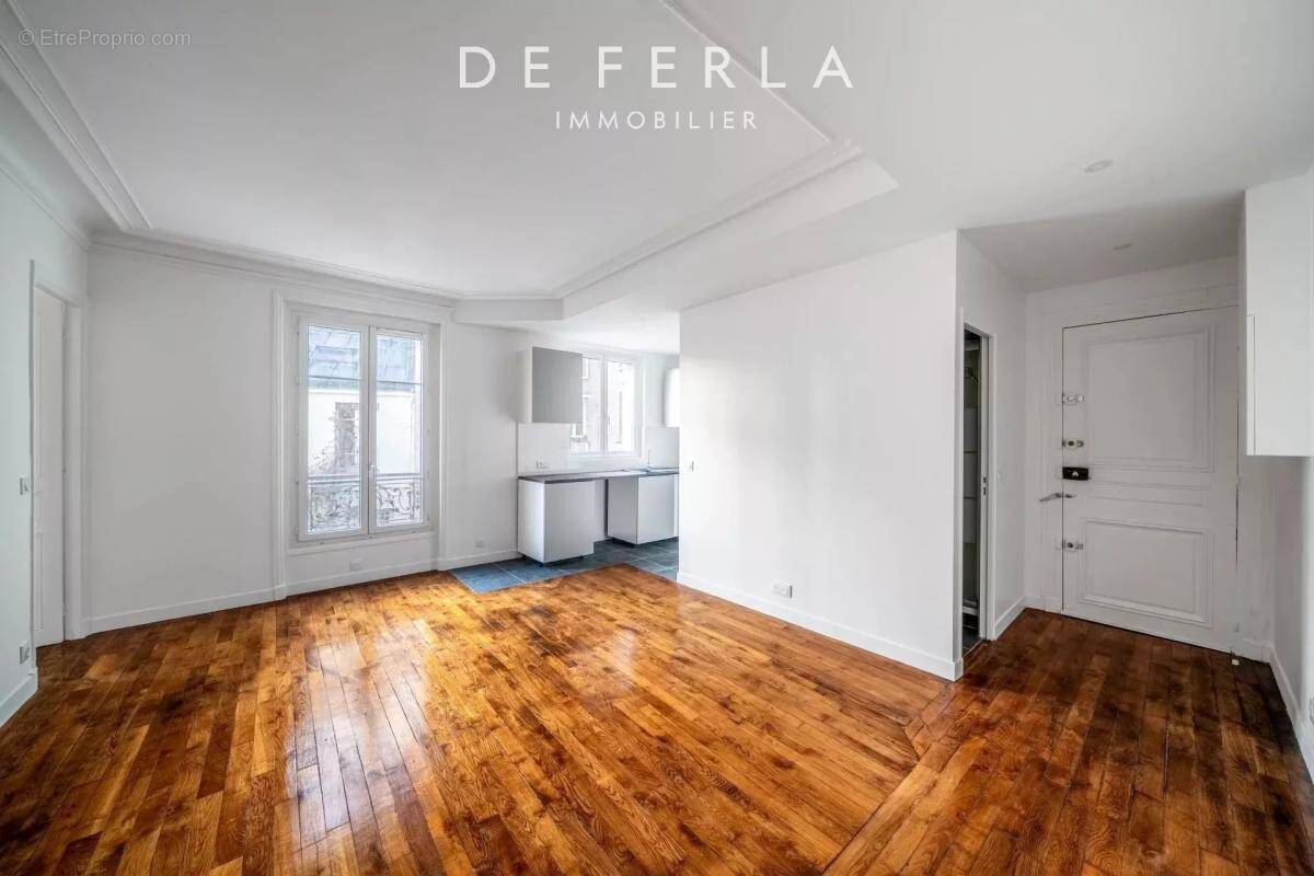 Appartement à PARIS-15E