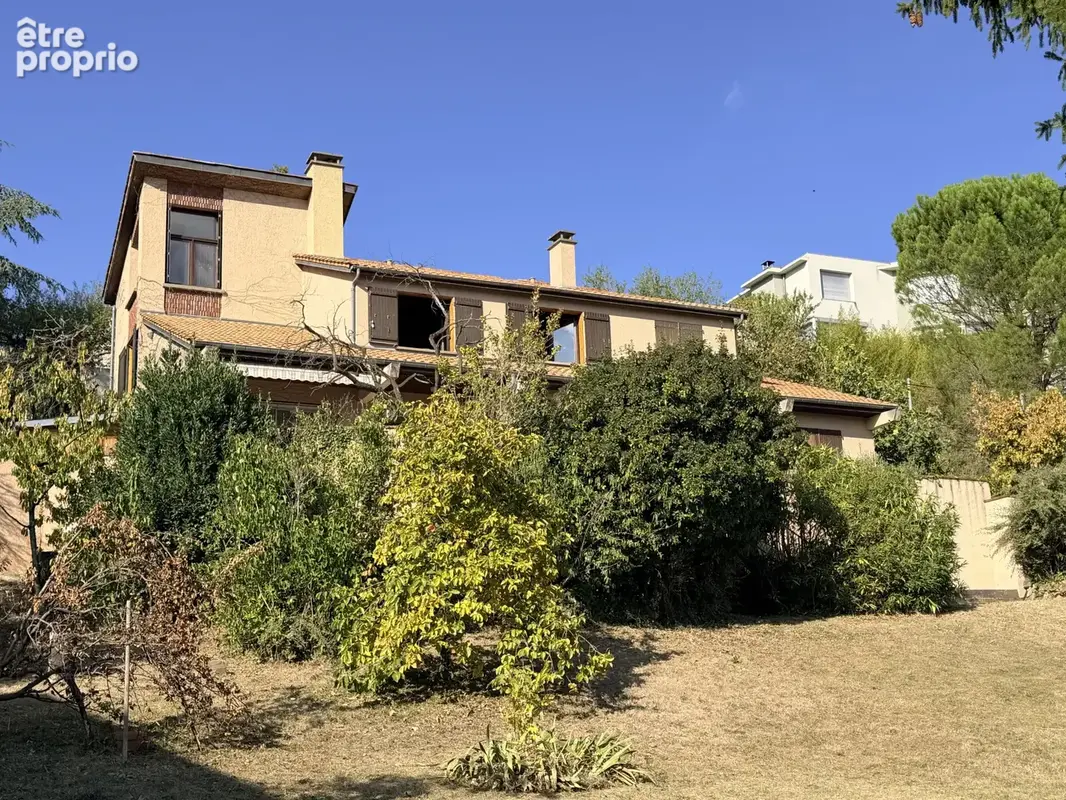 La GLACIERE maison 240 m2 habitables et 57 m2 d'annexes, jardin arboré, terrasse, terrain de 1359 m2. 570000€ - photo 7
