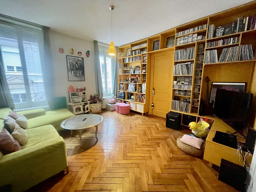Appartement à SAINT-ETIENNE