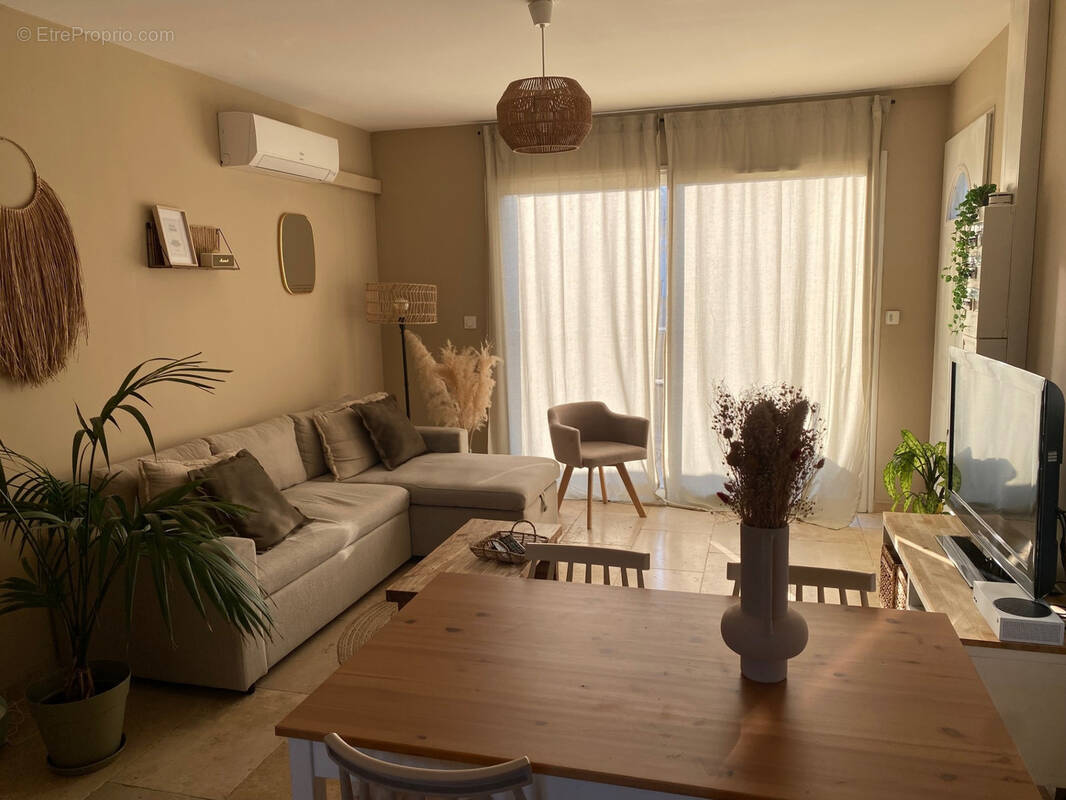 Appartement à L'ISLE-SUR-LA-SORGUE