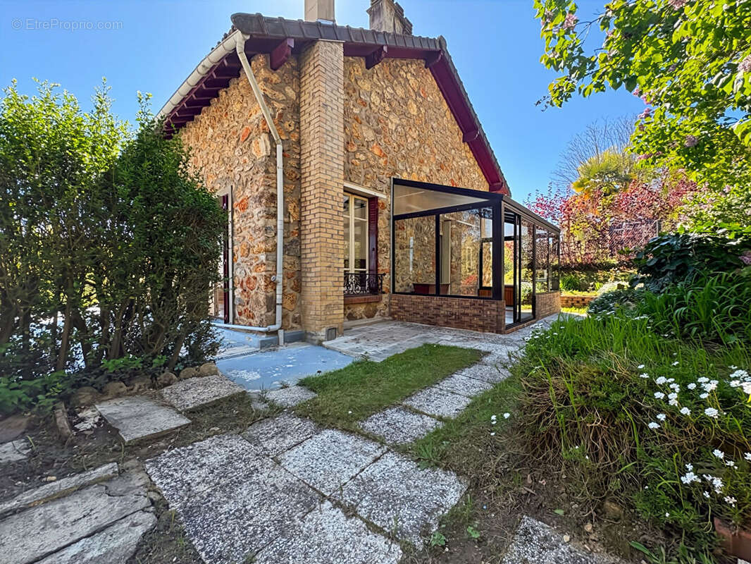 Maison à VAUHALLAN