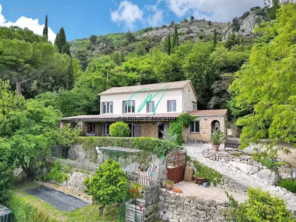 Maison à LE BAR-SUR-LOUP