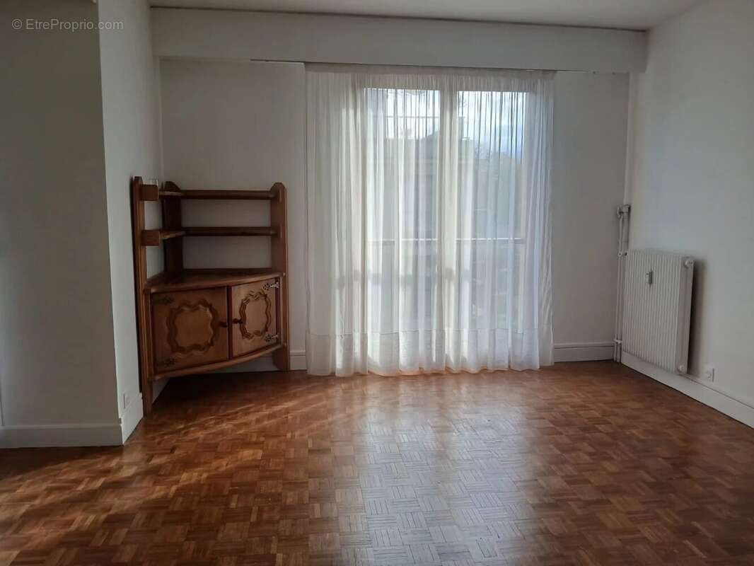 Appartement à VERSAILLES