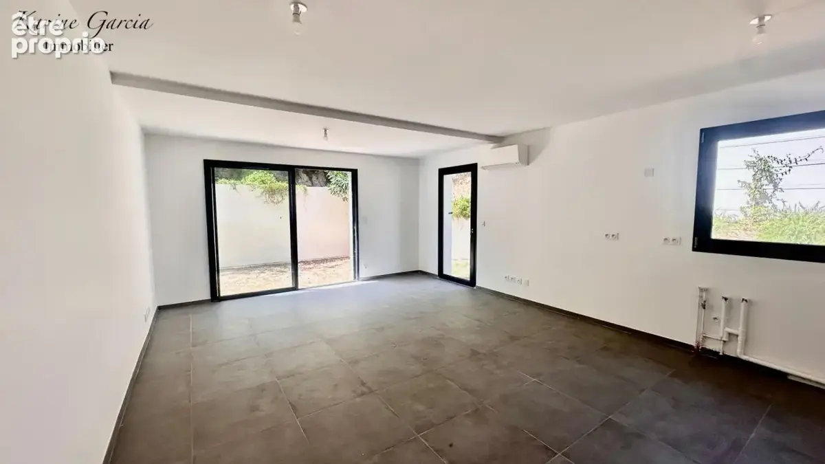 Six fours les plages - construction recente - appartement de type 3 - jardin 72 m² - parking privatif sous sol - photo 3
