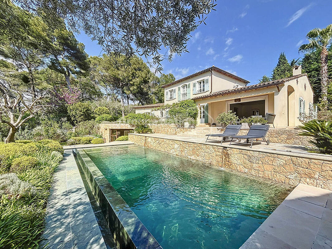Maison à MOUGINS