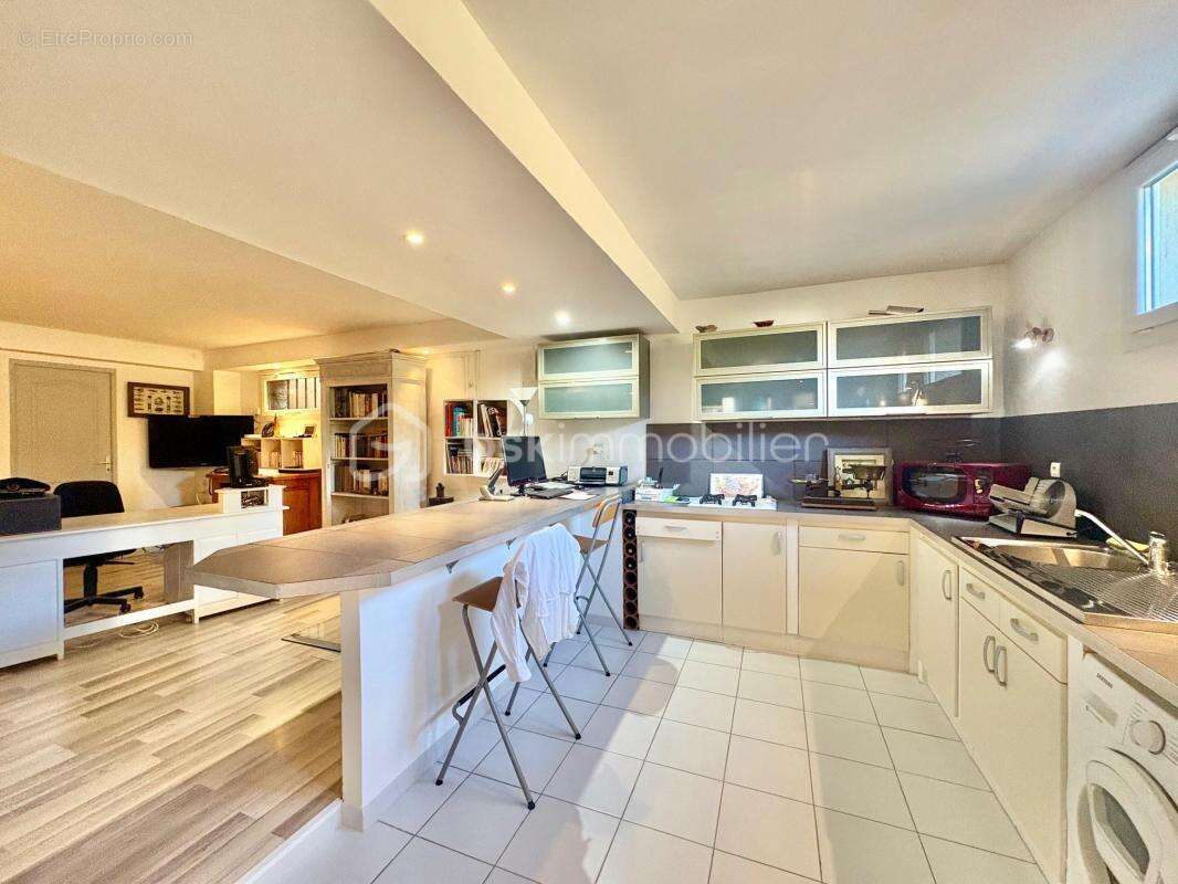 Maison à TOURRETTES