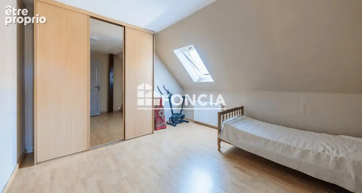 Maison -  115 m2 - 5 pieces -4  chambres - terrasse - sous-sol - terrain 400m2 - photo 14