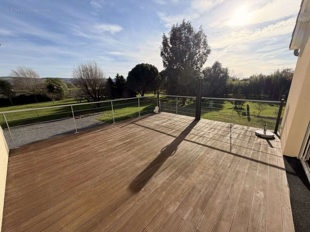 Maison à SAINT-PRIEST-BRAMEFANT