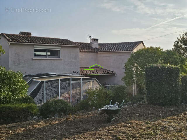 Maison à PEYMEINADE