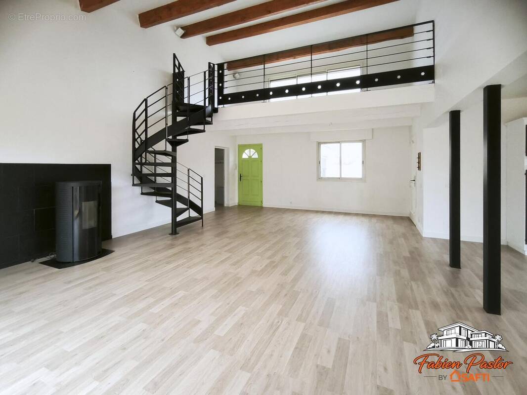 Photo 1 - Maison à ORNAISONS
