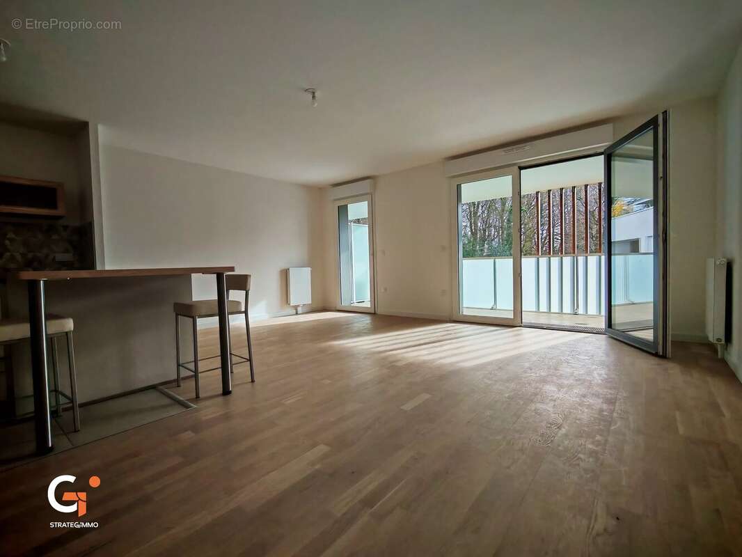 Appartement à MONT-SAINT-AIGNAN