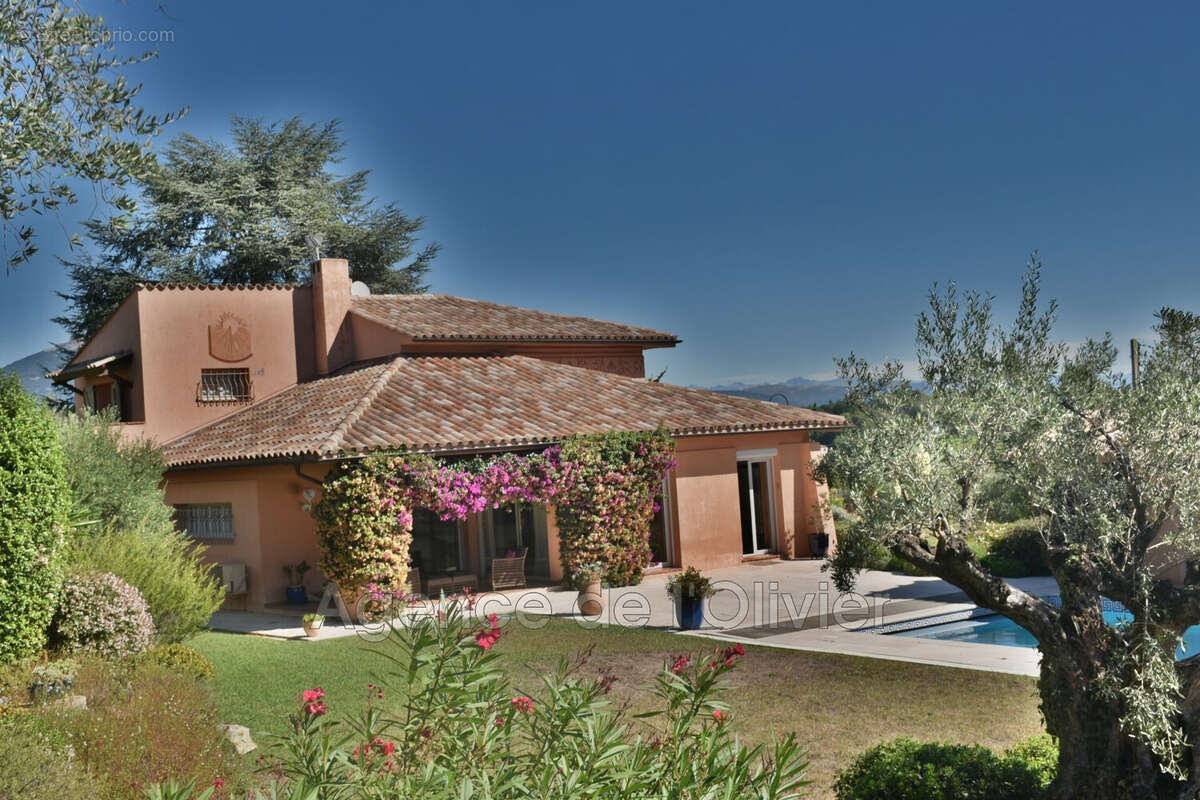 Maison 196 m² à Valbonne  - photo 8
