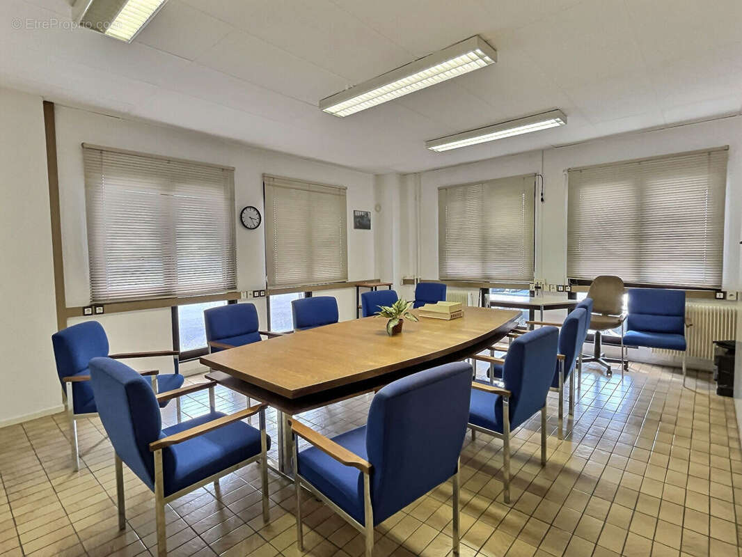 Commerce à SAINT-AVOLD