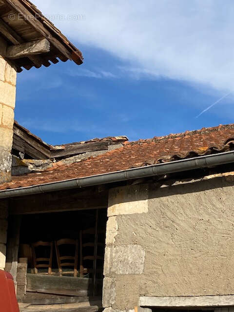 Maison à MONTLIEU-LA-GARDE