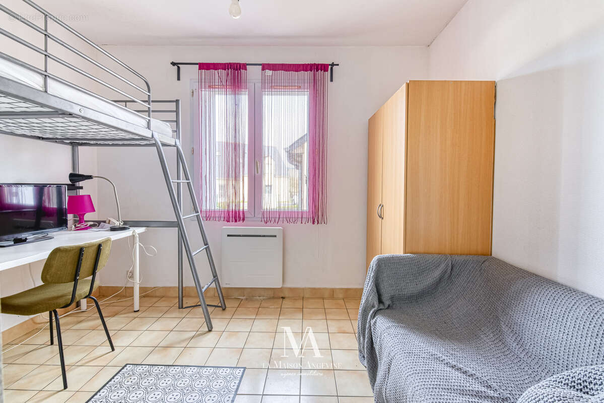 Angers immeuble vercors/st serge - photo 8