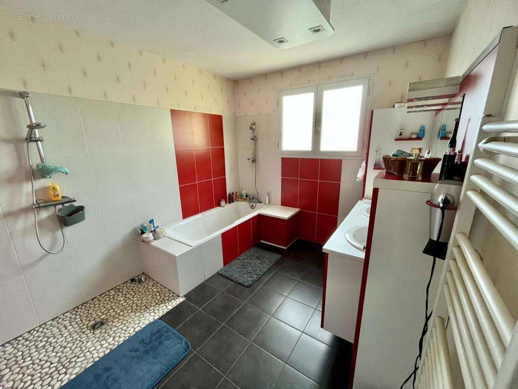 Maison 7 pièces 144 m² 5 chambres - photo 6