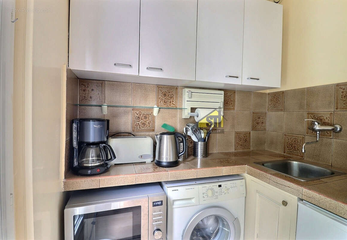 Appartement à PARIS-14E