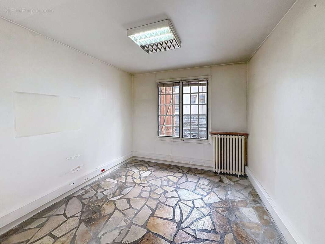 Appartement à L&#039;HAY-LES-ROSES