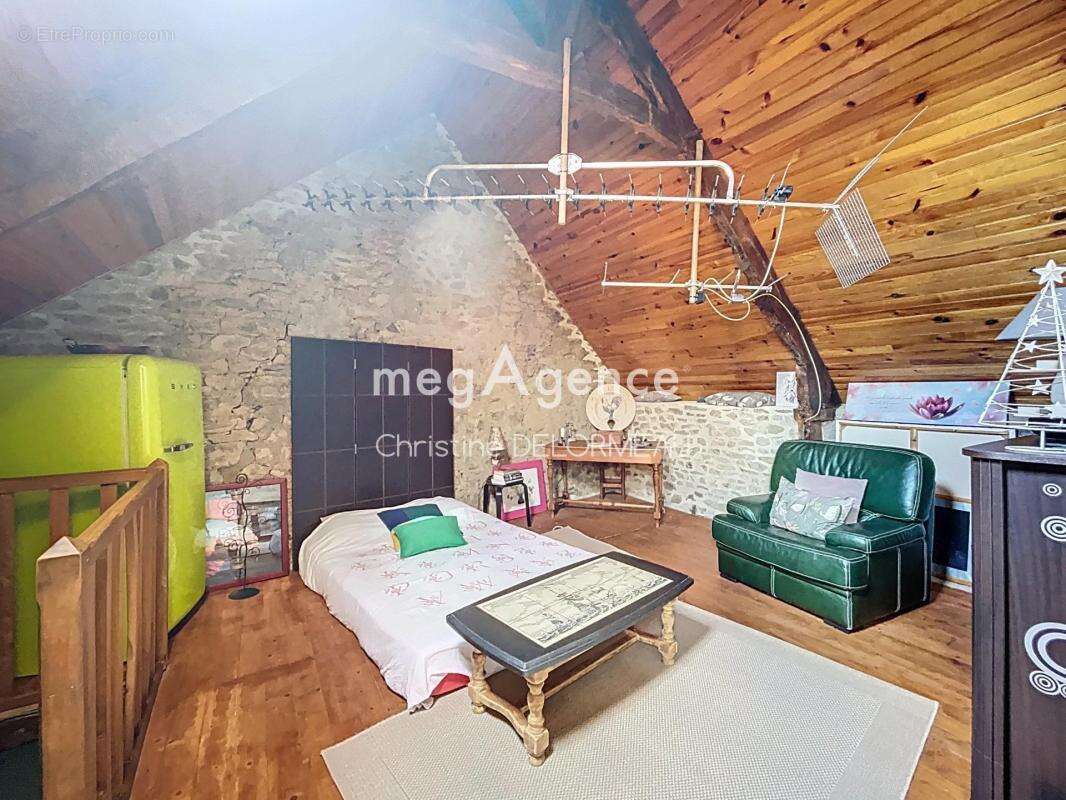 Maison à CHATEAUNEUF-D&#039;ILLE-ET-VILAINE