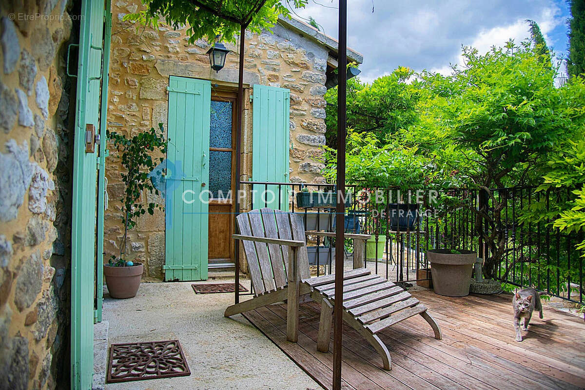 Maison à SABRAN