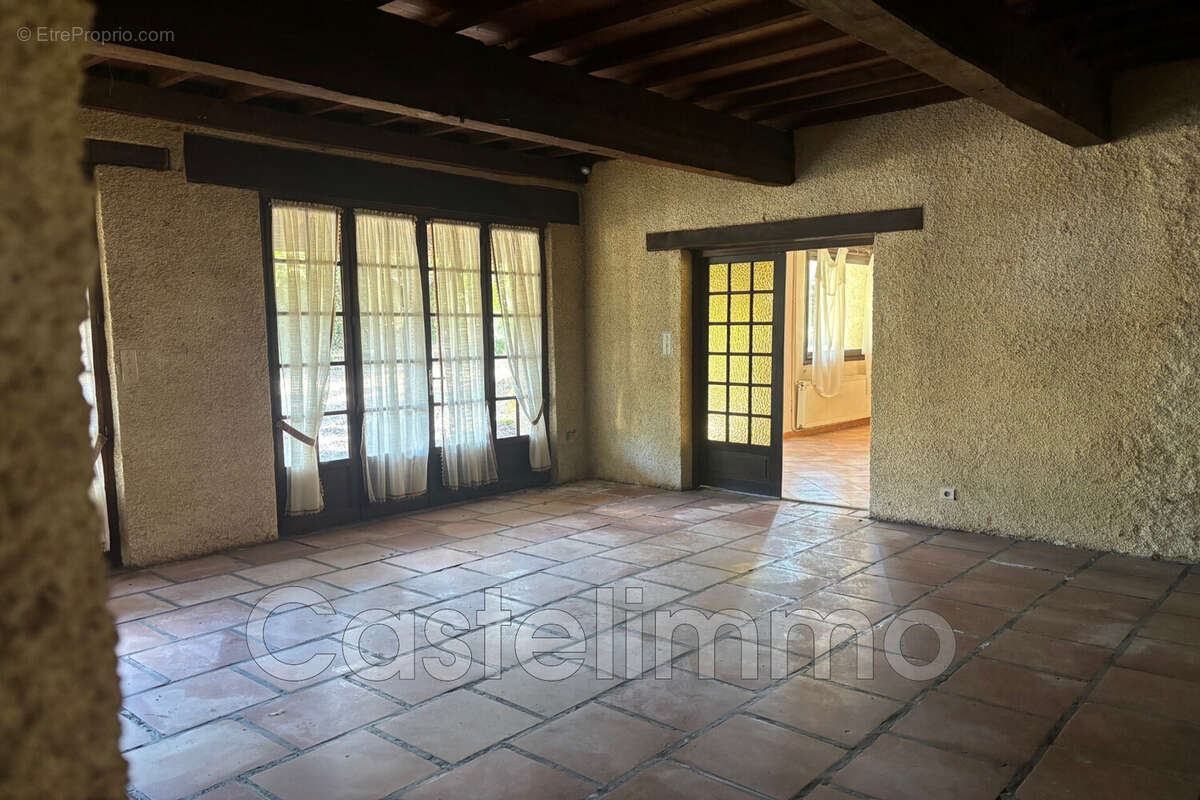 Maison à CASTELSARRASIN