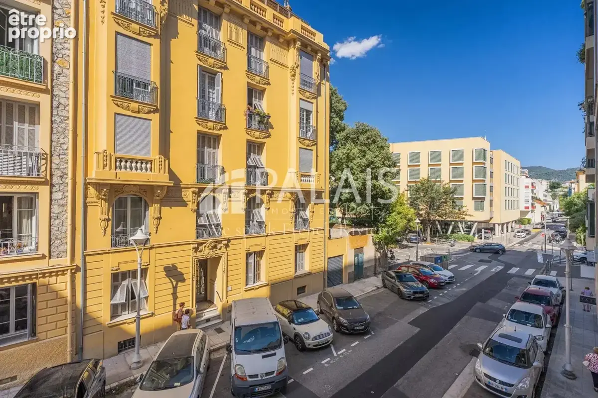 //liberation- 2p-parking// - photo 1