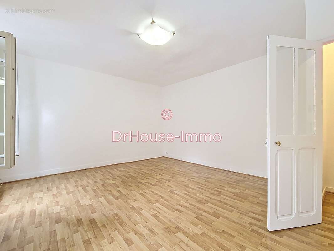 Appartement à LE BOURGET