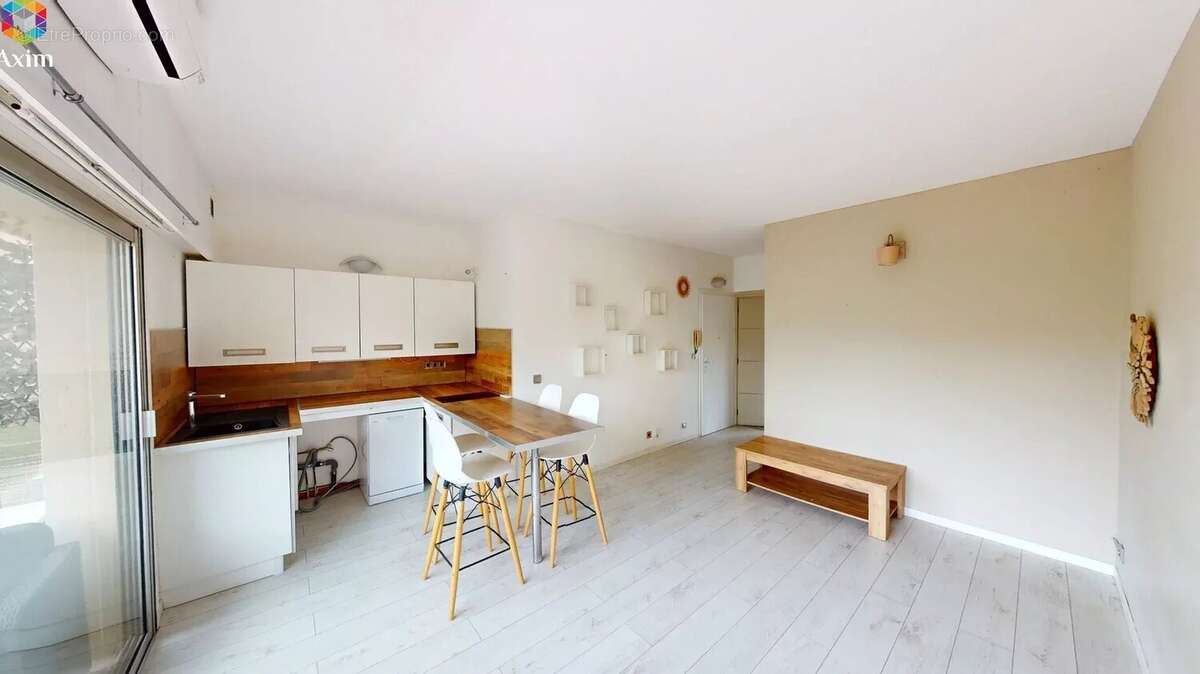 Appartement à SAINT-RAPHAEL