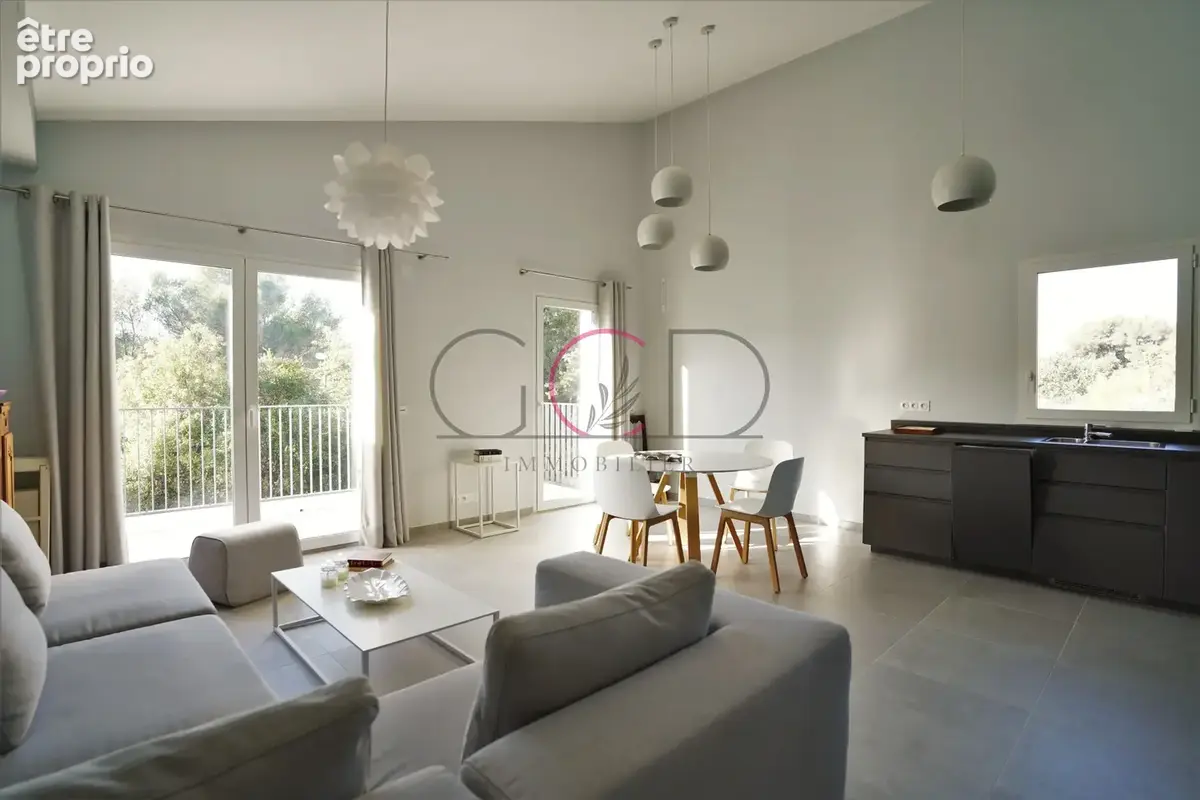 Appartement à VENTABREN
