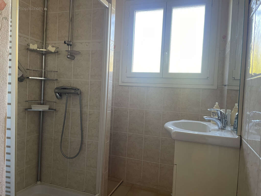 Maison à SAINT-BAUZILLE-DE-LA-SYLVE