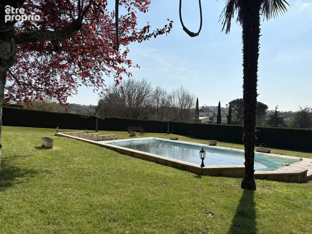 Villa avec piscine sur parc arboré de 2 000 m2   À deux pas du centre de Fumel - photo 6