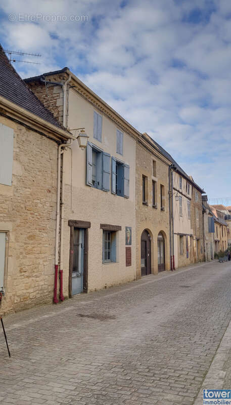 Maison à VILLEFRANCHE-DU-PERIGORD