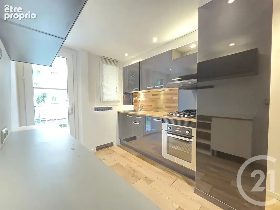 Appartement 3 pièces 52 m² à vendre à Toulon (83200) - photo 1
