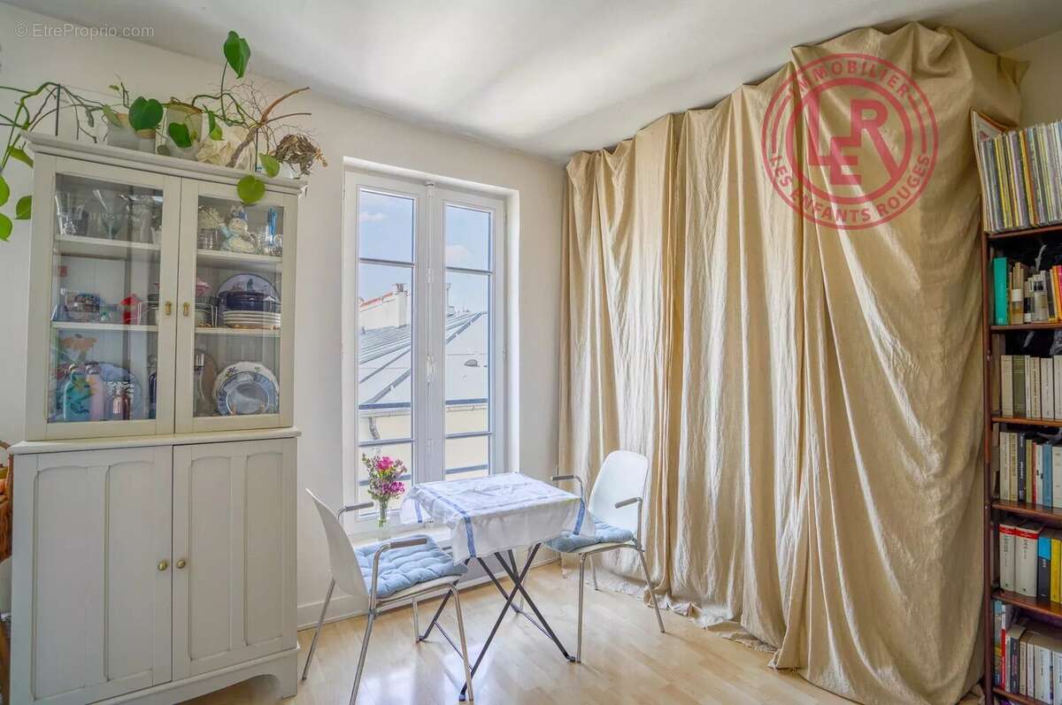 Appartement à PARIS-11E