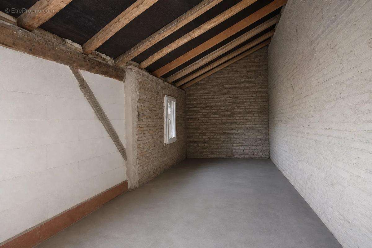 Maison à CASTELSARRASIN