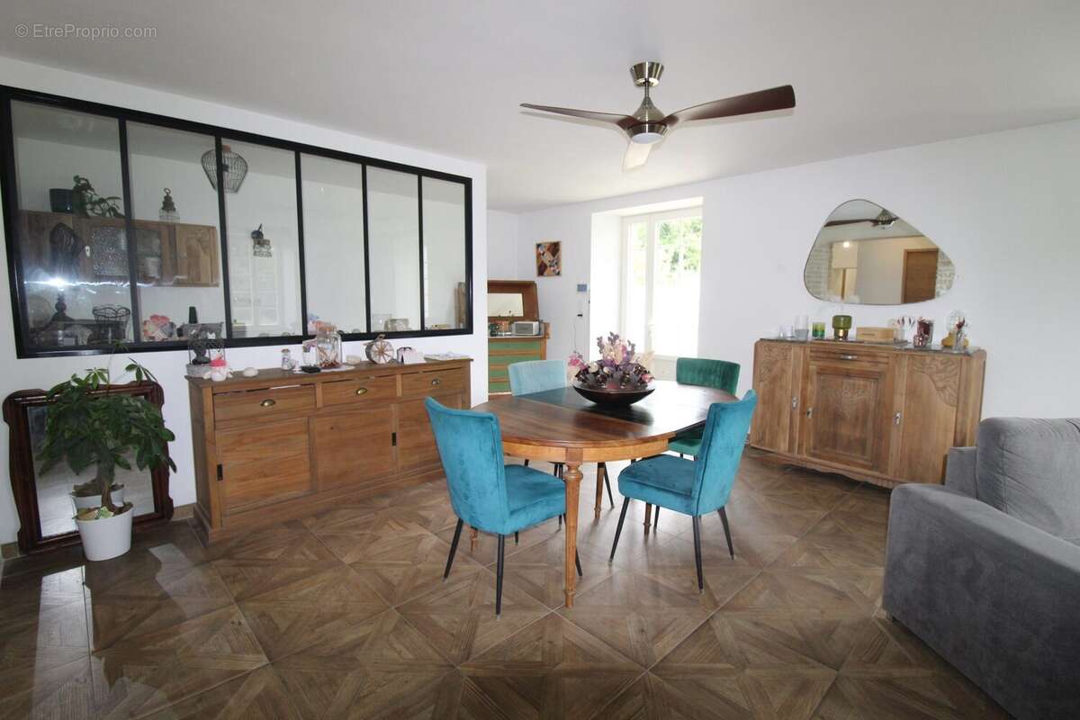 Maison à SAINT-HILAIRE-LA-PALUD