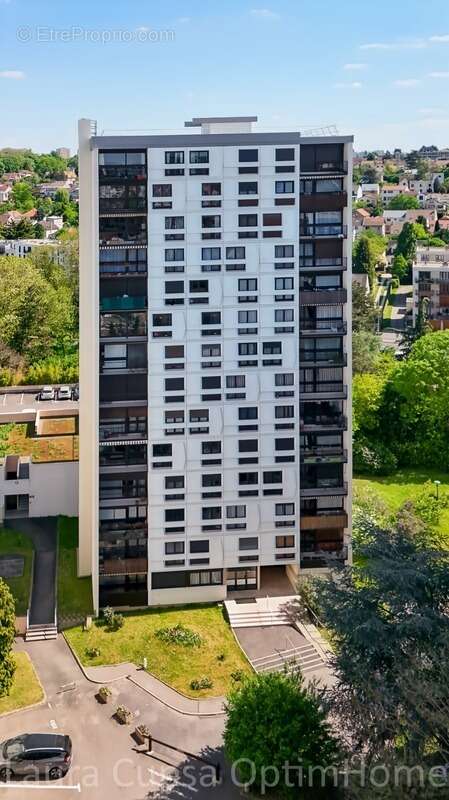 Appartement à BOURG-LA-REINE