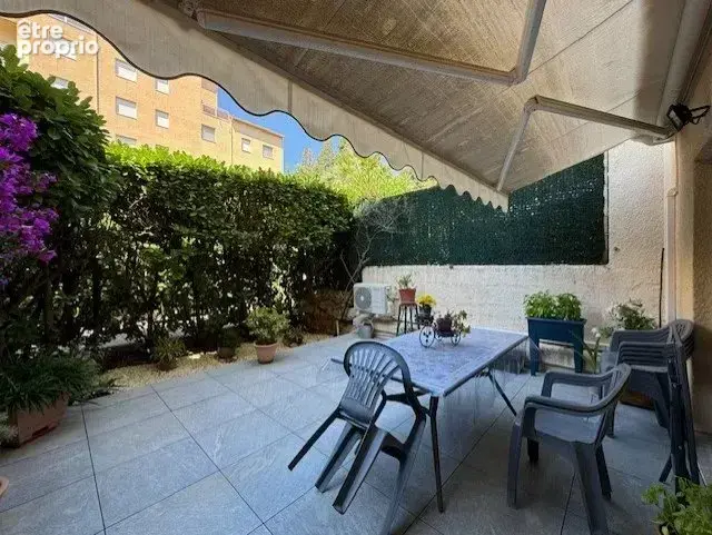 Antibes – 3 pièces – rez-de-jardin – terrasses, piscine & garage - photo 3
