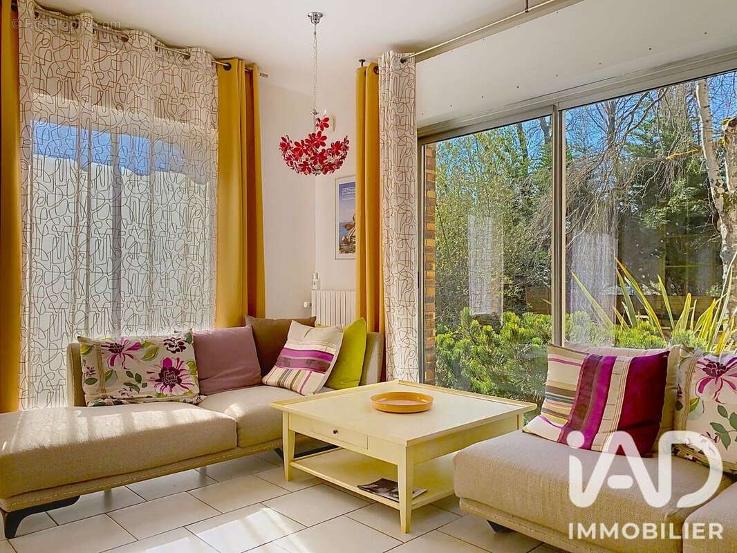 Maison 128 m² à Dourdan  - photo 2