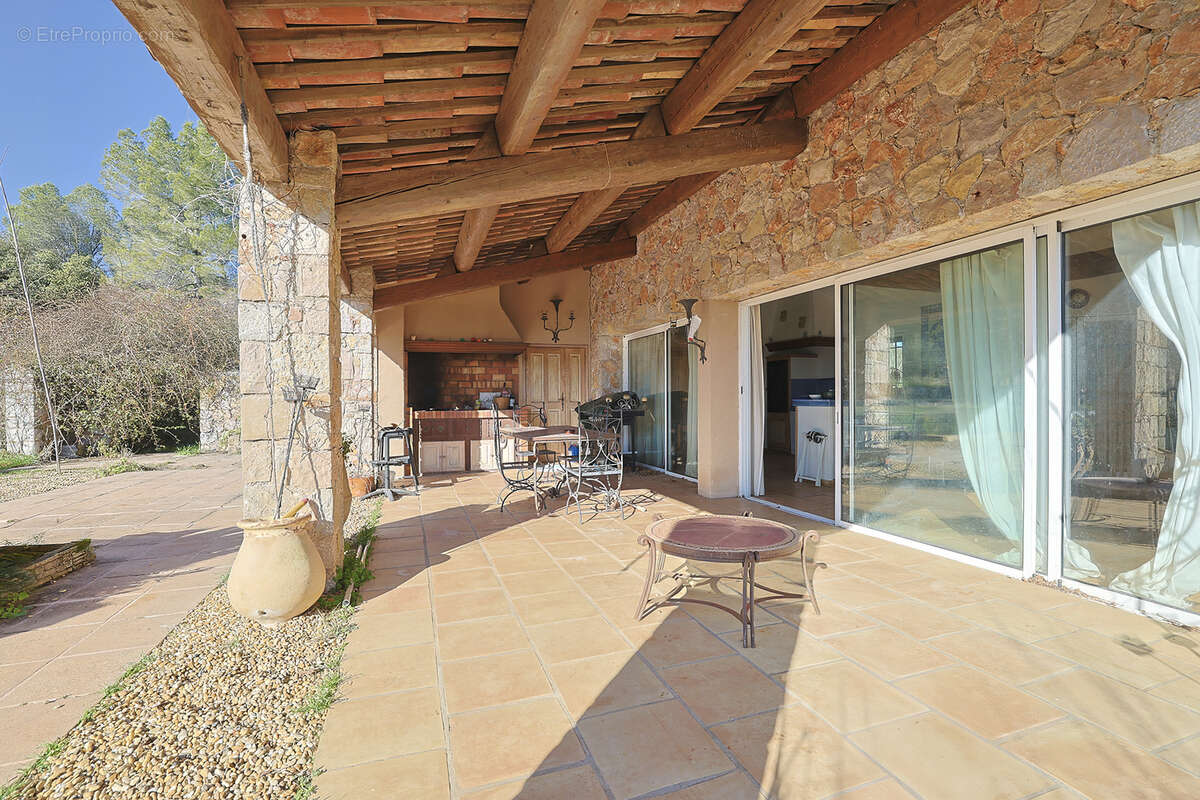 Maison à MOISSAC-BELLEVUE