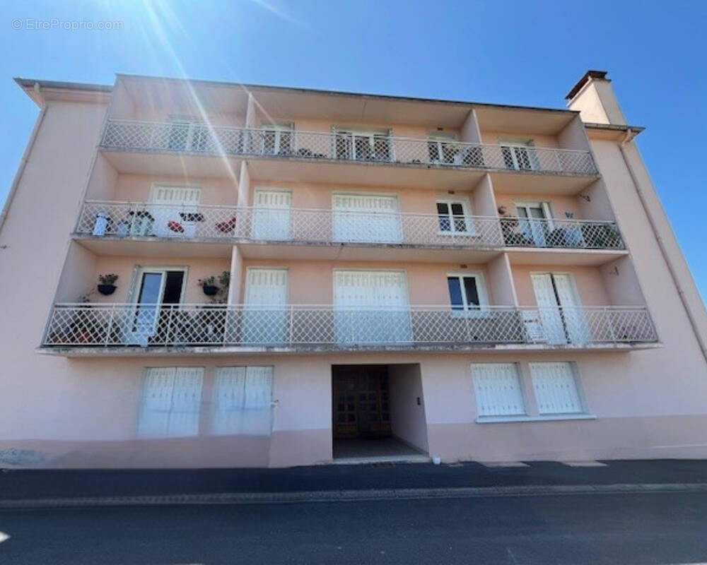 Appartement à SAINT-GERMAIN-DES-FOSSES