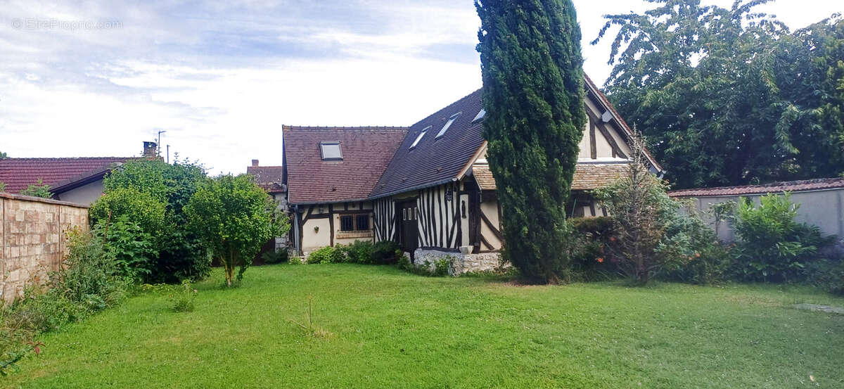 Maison à GASNY