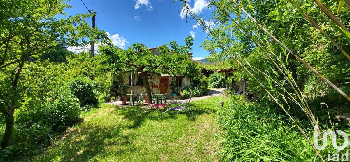 Photo 2 - Maison à SAINT-LAURENT-DE-CERDANS