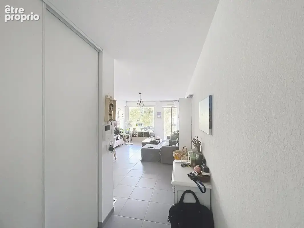 Grand Appartement T3 64 mètres carrés terrasse 18.5m² + 2 parkings couverts - photo 2