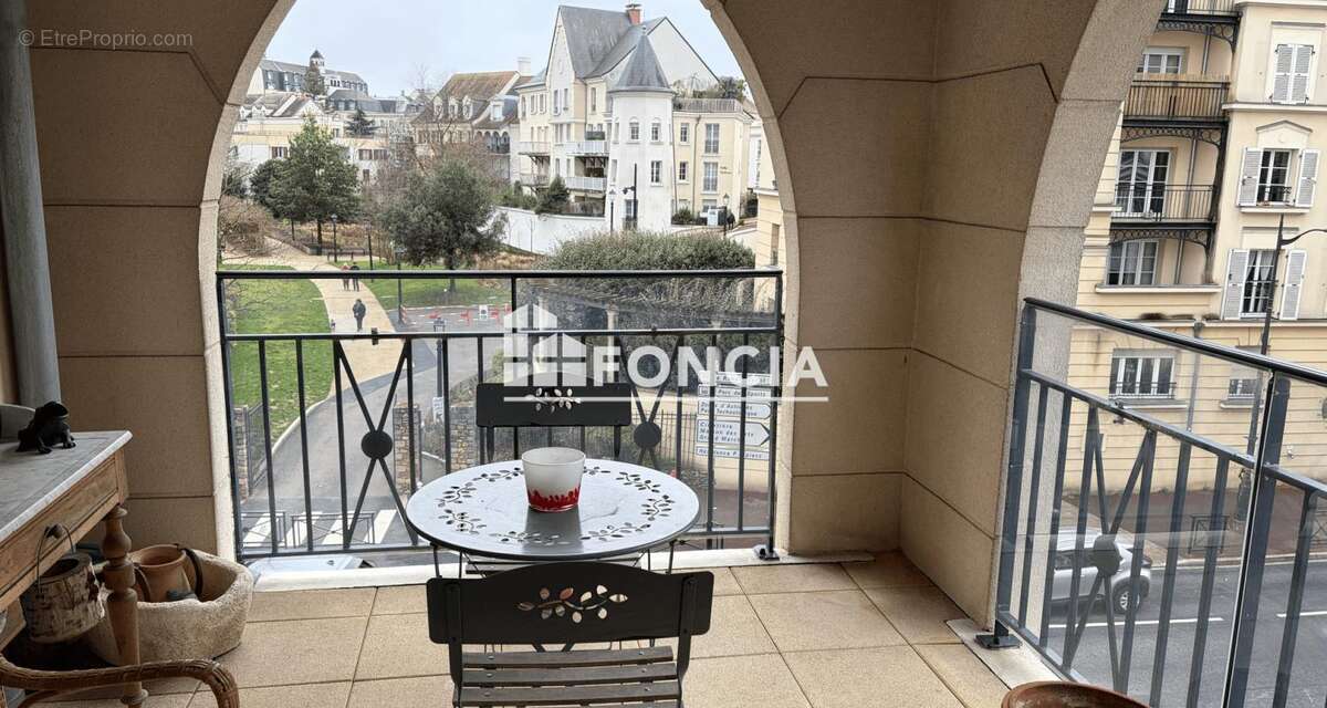 Appartement à LE PLESSIS-ROBINSON