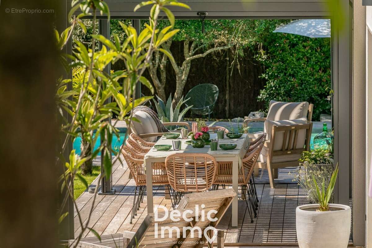 Maison d'architecte exceptionnelle 242m² 4ch piscine 15min Bordeaux Centre - photo 3