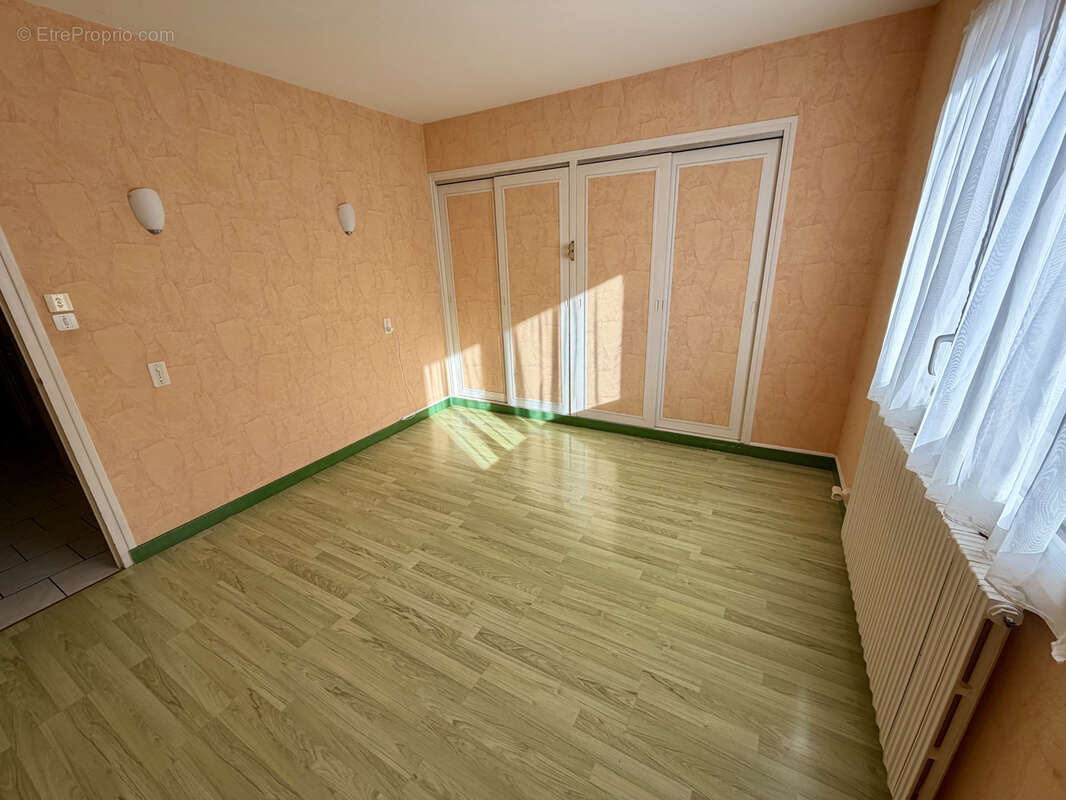 Maison à SAINTE-HELENE-SUR-ISERE