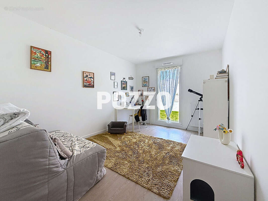 Appartement à DONVILLE-LES-BAINS