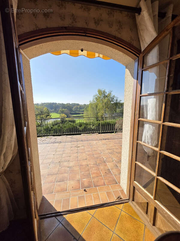 Maison à VILLOSANGES