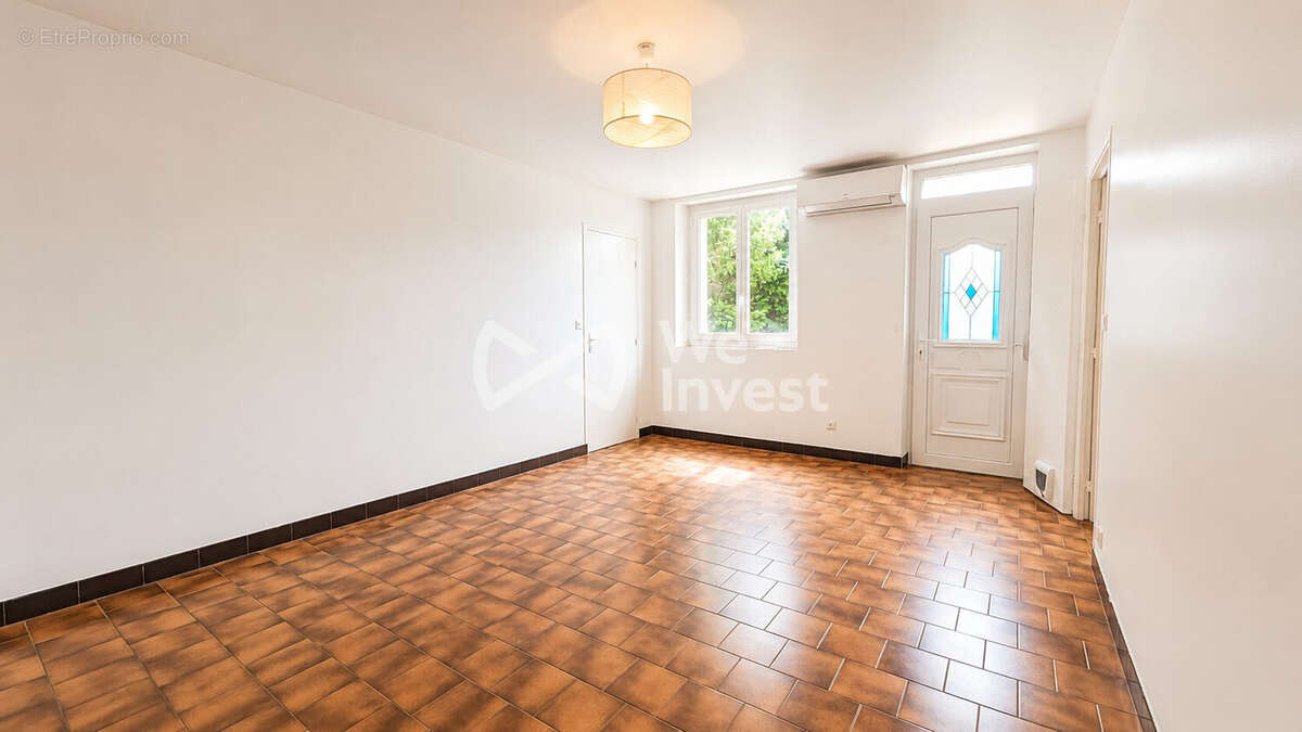 Chambre 1 - Maison à CHANGE